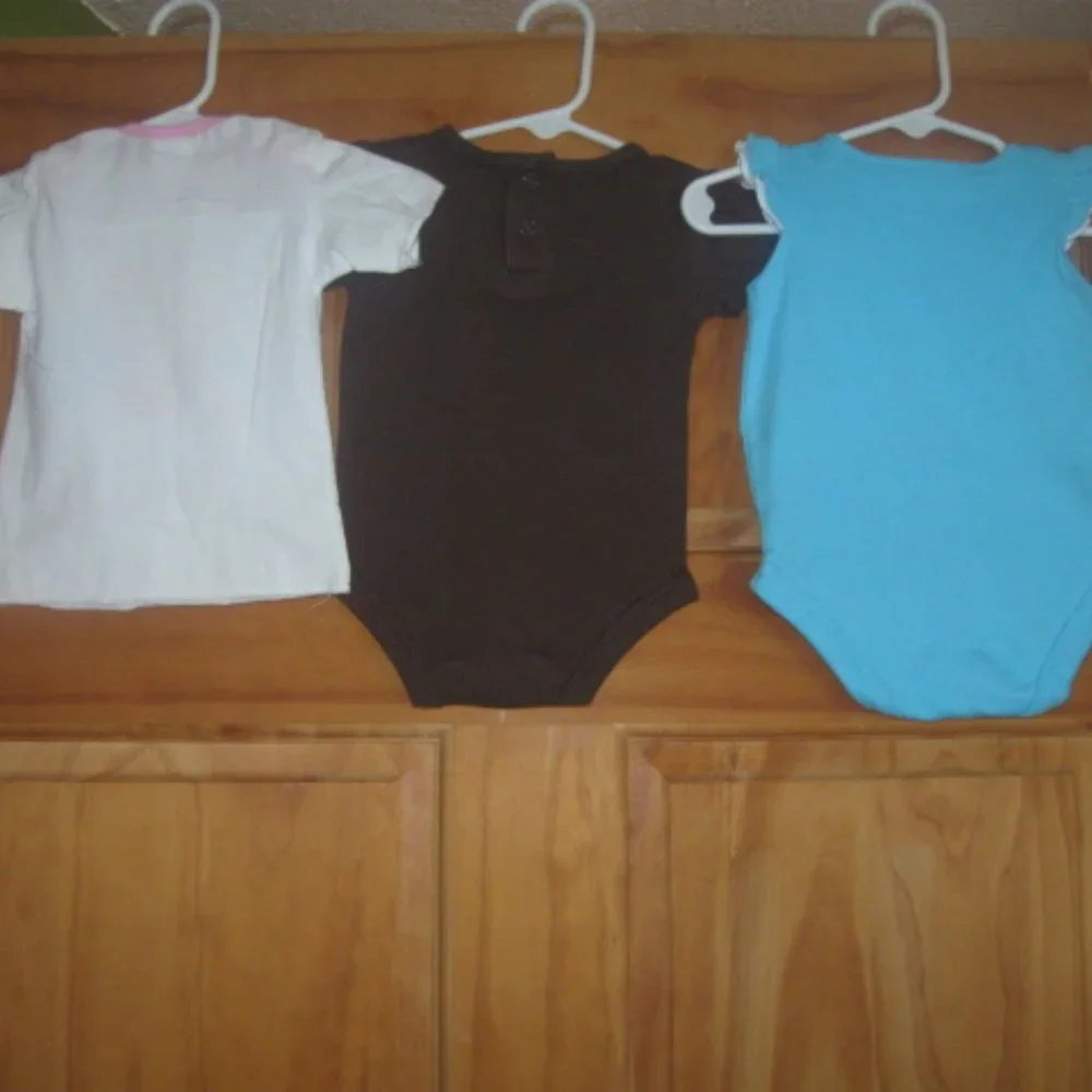 5/$30 Girls T Shirt/Bodysuit Bundle